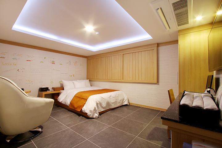 Suwon Orsay Business Hotel Ngoại thất bức ảnh