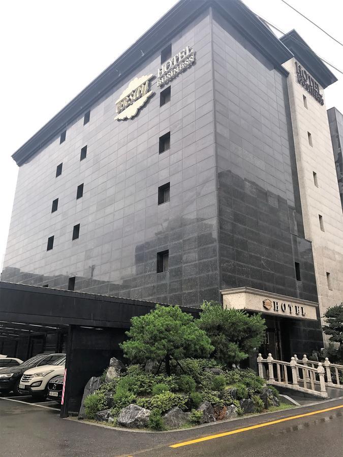 Suwon Orsay Business Hotel Ngoại thất bức ảnh